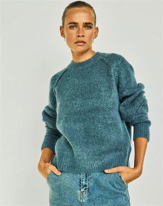 Andrea WBL Cropped Strik 